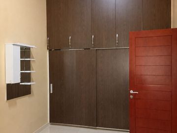 DIJUAL Rumah 2 Lantai dengan Lingkungan Nyaman dan Strategis di Perumahan Malaka Permai, Rorotan, Cilincing, Jakarta Utara
