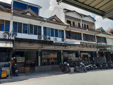 Ruko Balikpapan permai di tengah kota cocok untuk buka usaha , cafe , dll