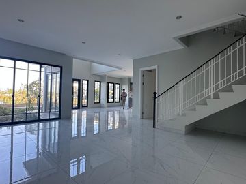 FOR RENT – Rumah Jasmia | Premium & Hoek