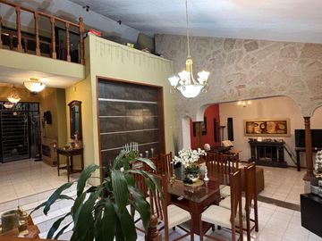 CASA EN VENTA LOMAS DE SANTA ANITA
