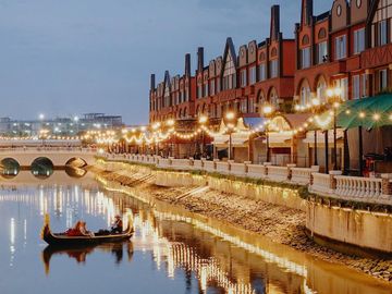 DIJUAL CEPAT RUKO PIK 2 LA RIVIERA AMSTERDAM VIEW DANAU 4.5X12.5 (3 LANTAI) DUA MUKA SHM BISA KPR