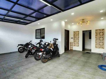 TURUN HARGA!!
Kost Eksklusif Cipete – Jl. Damai Raya
BRAND NEW !!