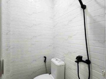 TURUN HARGA!!
Kost Eksklusif Cipete – Jl. Damai Raya
BRAND NEW !!