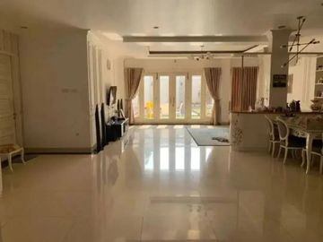 DIJUAL RUMAH MEWAH + KOLAM RENANG DI PONDOK KELAPA | LT 560 m² | 6 KT