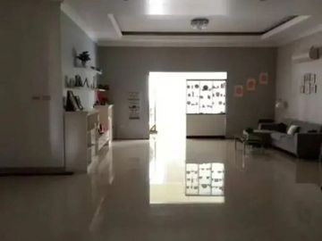 DIJUAL RUMAH MEWAH + KOLAM RENANG DI PONDOK KELAPA | LT 560 m² | 6 KT