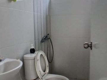 DISEWAKAN RUMAH SEMIFURNISHED DI CLUSTER MILANO, GADING SERPONG