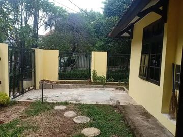 DIJUAL!! TURUN HARGA! RUMAH HOOK 2 LANTAI DI JAKARTA TIMUR | LT 275 m² | 5+1 KT