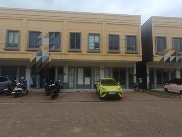 DISEWAKAN RUKO GANDENG DI RUKO MAGGIORE GRANDE 2LT