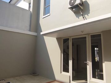 Rumah Siap Huni Nyaman di Gading Serpong Dekat UMN