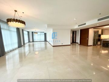 Two Roxas Triangle 3BR for RENT