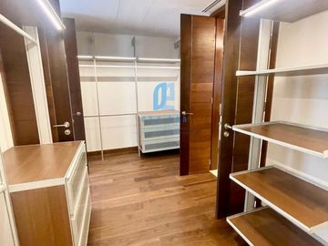 Two Roxas Triangle 3BR for RENT