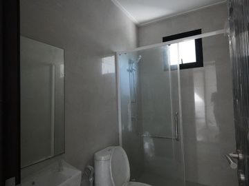Dijual Rumah Pik2 Extension, Uk. 8X12,5, 3+1 KT, Harga : Rp 3,3 M