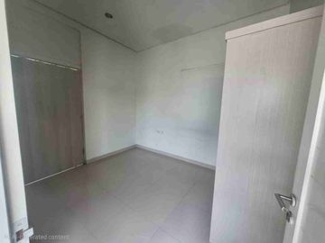 Dijual Rumah semi furnished siap huni dalam Cluster Central Park, Galaxy Bekasi