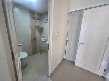 Dijual Rumah semi furnished siap huni dalam Cluster Central Park, Galaxy Bekasi