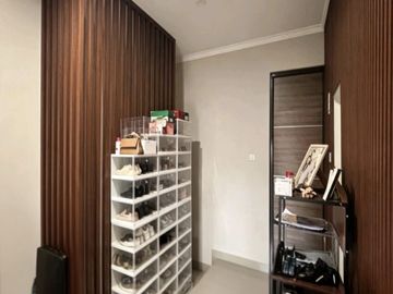 Rumah Cantik Modern LT 66 m2 3KT Kitchen Set Smart Home Siap Huni! - Sawah Lama Ciputat Tangerang Selatan