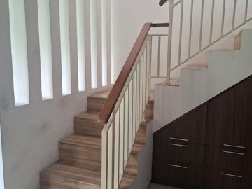 Disewakan Rumah siap hunian di menteng LB 650 M² LT 780 M²
