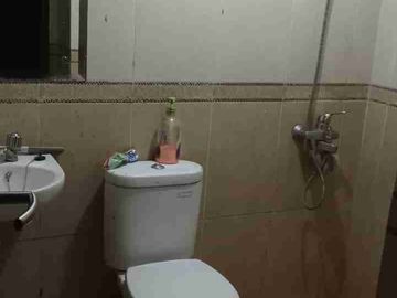 Dijual rumah 2 lantai  di taman harapan indah 2 kota bekasi