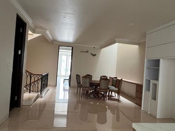 Disewakan rumah BRAND NEW dengan swimming pool di cluster Magnolia Alam Sutera