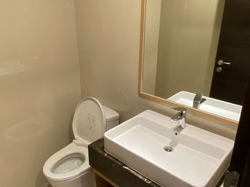 Disewakan Apartemen Sudirman Hill Furnish Bagus Hadap Scbd