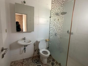 Disewakan Rumah Semi Furnished di Cluster Alamanda Jakarta Garden City (015)