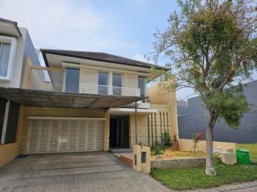 Rumah Royal Residence 2 Lantai Kondisi Semi Furnish - Harga bisa Nego
