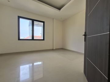 Ciamik Rumah Prambanan Residence Ada Taman Depan dan Belakang