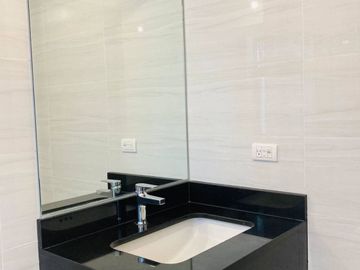1 BEDROOM FOR LEASE AT VERVE RESIDENCES, BGC, TAGUIG CITY, METRO MANILA