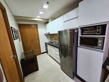 Fully-Furnished 1-Bedroom Unit at Aspire Tower, Quezon City