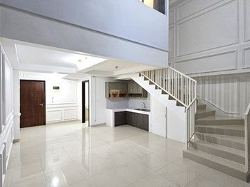 Dijual Unit Loft SOHO Neo Soho Podomoro City 102 m² – Office Siap Pakai, Dekat Central Park & Taman Anggrek Jakarta Barat