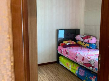 Disewakan condominium greenbay 2bedroom full furnish hadap laut bagus