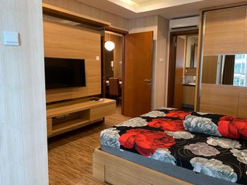 Disewakan condominium greenbay 2bedroom full furnish hadap laut bagus