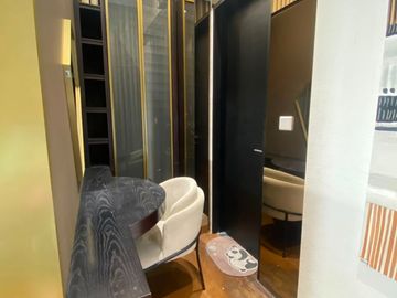Sewa Rumah Fully Furnished 3 Lantai di Cluster Asya Jakarta Garden City, Cakung – Siap Huni & Elegan! 007