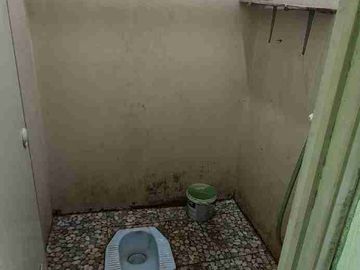 Disewakan kios di bekasi utara

Lokasi sangat ramai penduduk,
5 menit ke Sumarecon Mall Bekasi
Sekolah Al Azhar
Sekolah Penabur
Banyak yang jual kuliner/makanan, minuman, kios sembako, dan lain nya (Lebih enak survey langsung saja)

Sewa : 
20 juta pertahun
37 juta 2 tahun
60 juta 4 tahun

Jual 500Jt
Surat AJB bisa naik SHM

Ukuran 3x6
2 lantai
Kamar mandi 1
Lokasi strategis dan ramai
Jl. Muchtar Tabrani                                            tidak jauh dari mall summarecon bekasi