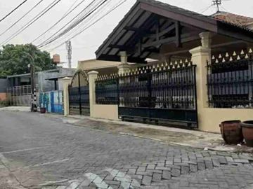 Kutisari Selatan Tenggilis Mejoyo Surabaya Jual Rumah Kost Aktif 1.5 Lantai SHM IMB