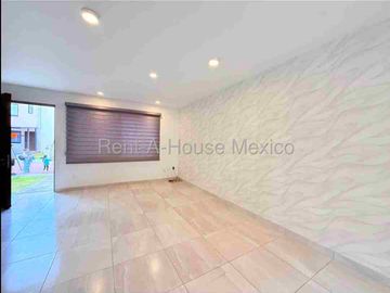 Renta Casa 3 Habitaciones con Amenidades Altos del Marques APT