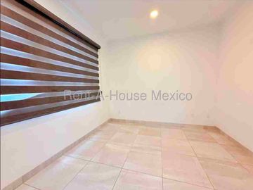 Renta Casa 3 Habitaciones con Amenidades Altos del Marques APT