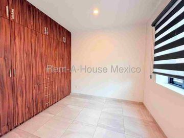 Renta Casa 3 Habitaciones con Amenidades Altos del Marques APT