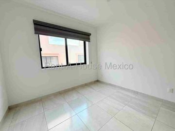 Renta Casa 3 Habitaciones con Amenidades Altos del Marques APT