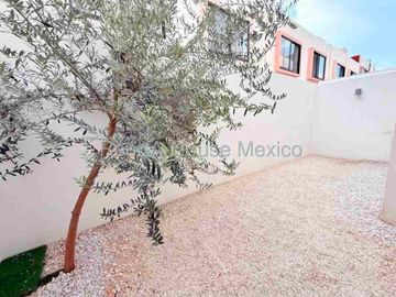 Renta Casa 3 Habitaciones con Amenidades Altos del Marques APT