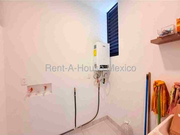 Renta Casa 3 Habitaciones con Amenidades Altos del Marques APT