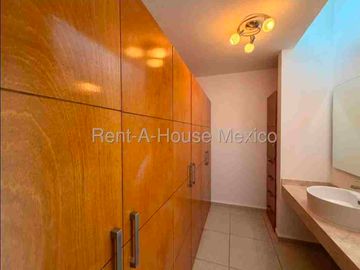 Renta de Casa 3 Habitaciones con Amenidades Valle de Juriquilla APT