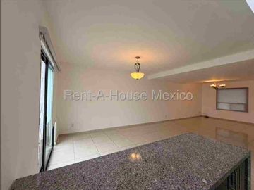 Renta de Casa 3 Habitaciones con Amenidades Valle de Juriquilla APT