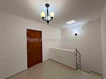 Renta de Casa 3 Habitaciones con Amenidades Valle de Juriquilla APT