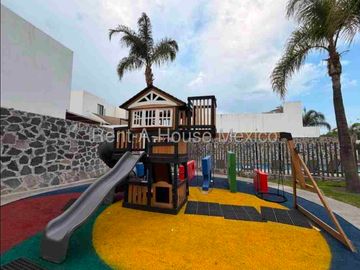 Renta de Casa 3 Habitaciones con Amenidades Valle de Juriquilla APT