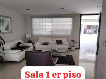 rento casa en residencial Victoria cerca periférico y universidad anahuac