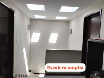 rento casa en residencial Victoria cerca periférico y universidad anahuac
