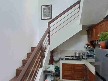 Villa Hook 344 m² Dekat Aston Inn Batu – 8 Kamar + View Gunung & Kota