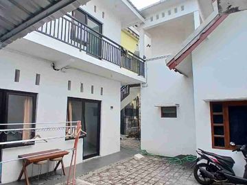 Villa Hook 344 m² Dekat Aston Inn Batu – 8 Kamar + View Gunung & Kota