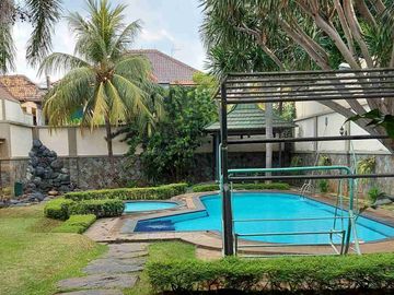 dijual rumah bagus 2 lantai, siap huni. Cibubur, Jaktim