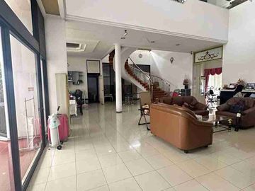 Dijual Rumah Raya Satelit Surabaya Barat